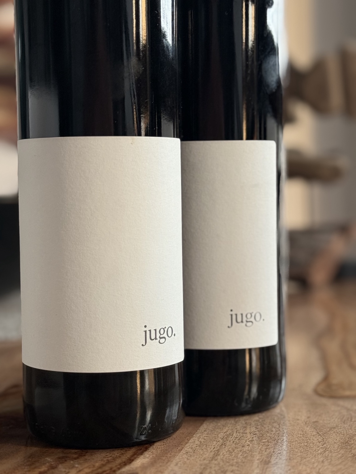 Dos botellas de Jugo